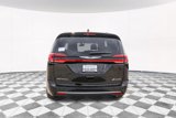 New 2025 Chrysler Pacifica Pinnacle image 4
