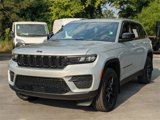 Certified 2025 Jeep Grand Cherokee Altitude image 4