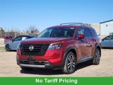New 2025 Nissan Pathfinder Platinum image 2