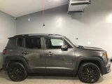 Used 2016 Jeep Renegade Latitude image 2
