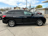 Used 2015 Nissan Pathfinder SV image 2