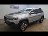 Used 2020 Jeep Cherokee Trailhawk image 3