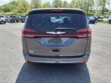 Used 2023 Chrysler Pacifica Touring-L image 5