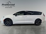 New 2026 Chrysler Pacifica Select image 2