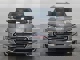 Used 2024 GMC Terrain SLT image 3