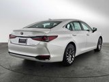 New 2025 Lexus ES 300h w/ Luxury Package image 5