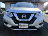 Used 2018 Nissan Rogue SV image 3