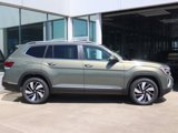 New 2025 Volkswagen Atlas SEL image 4