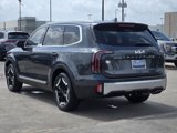 Used 2024 Kia Telluride EX w/ EX Captain's Chair Package image 5