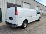 Used 2017 Chevrolet Express 3500 Extended image 4