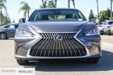 New 2025 Lexus ES 300h w/ Premium Package image 2