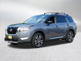 Certified 2024 Nissan Pathfinder Platinum image 3