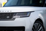 Used 2024 Land Rover Range Rover SE image 2