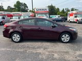 Used 2017 Kia Forte LX image 2