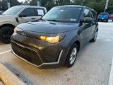 Used 2023 Kia Soul LX w/ LX Technology Package image 2