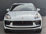 Used 2025 Porsche Macan image 6