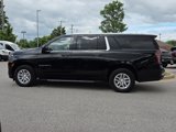 Used 2024 Chevrolet Suburban LT image 3
