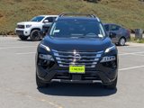 New 2025 Nissan Rogue Platinum image 2