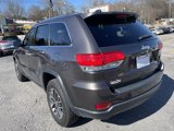 Used 2018 Jeep Grand Cherokee Laredo image 3