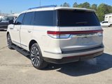 Used 2024 Lincoln Navigator Reserve image 3