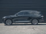 Used 2023 Lincoln Aviator Reserve w/ Elements Package Plus image 2