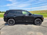 New 2025 Jeep Grand Cherokee Summit image 2