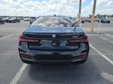 Used 2022 BMW 740i w/ M Sport Package image 5