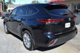 Used 2021 Toyota Highlander Limited image 3