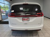 New 2025 Chrysler Pacifica Select image 5