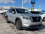 Used 2024 Nissan Pathfinder SV image 2