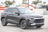 Used 2025 Chevrolet TrailBlazer LT image 3