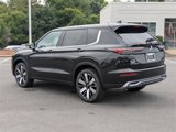 New 2025 Mitsubishi Outlander SE image 5
