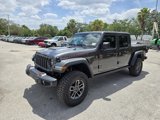 New 2025 Jeep Gladiator Mojave image 2