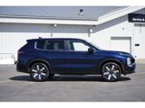 New 2025 Mitsubishi Outlander SE image 2