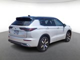 New 2025 Mitsubishi Outlander SEL image 3