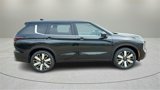New 2025 Mitsubishi Outlander SE image 2