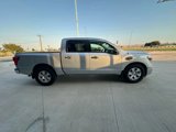 Used 2017 Nissan Titan SV image 6