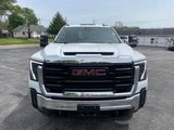 New 2025 GMC Sierra 2500 Pro image 2