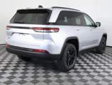 New 2025 Jeep Grand Cherokee Laredo image 4