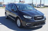 Used 2023 Chrysler Pacifica Touring-L image 3