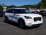Used 2020 Lincoln Aviator Reserve w/ Equipment Group 201A image 2