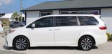 Used 2018 Toyota Sienna Limited Premium image 2