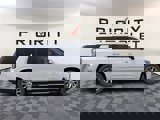 New 2025 Chevrolet Suburban Premier image 5