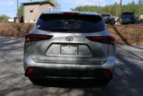 Used 2023 Toyota Highlander XLE image 4