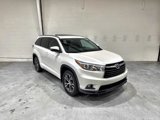 Used 2016 Toyota Highlander XLE image 2