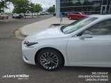 New 2025 Lexus ES 300h w/ Luxury Package image 2