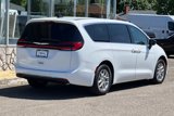New 2025 Chrysler Pacifica Select image 5