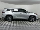 New 2025 Toyota Highlander XLE image 4