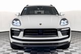 Certified 2024 Porsche Macan image 3