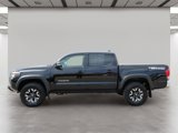Used 2017 Toyota Tacoma TRD Off-Road image 3